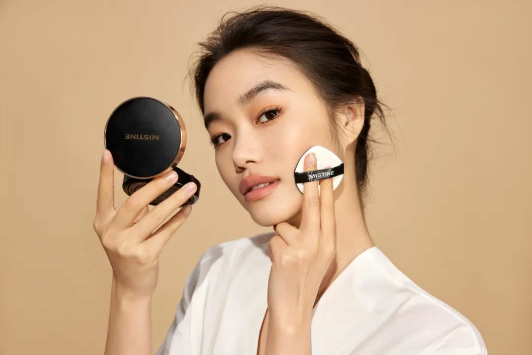 2022年消博会,泰国国民美妆品牌蜜丝婷mistine与您一起共探泰式美学!