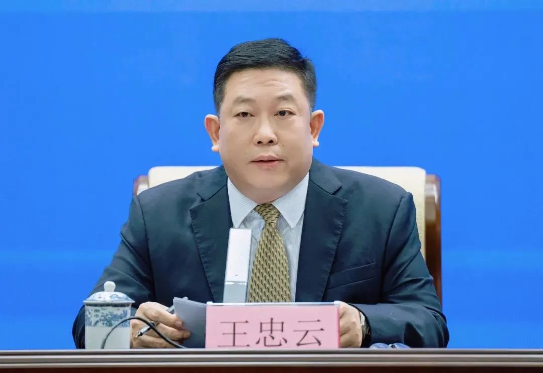 茹英英:谢谢大家.下一步,全省